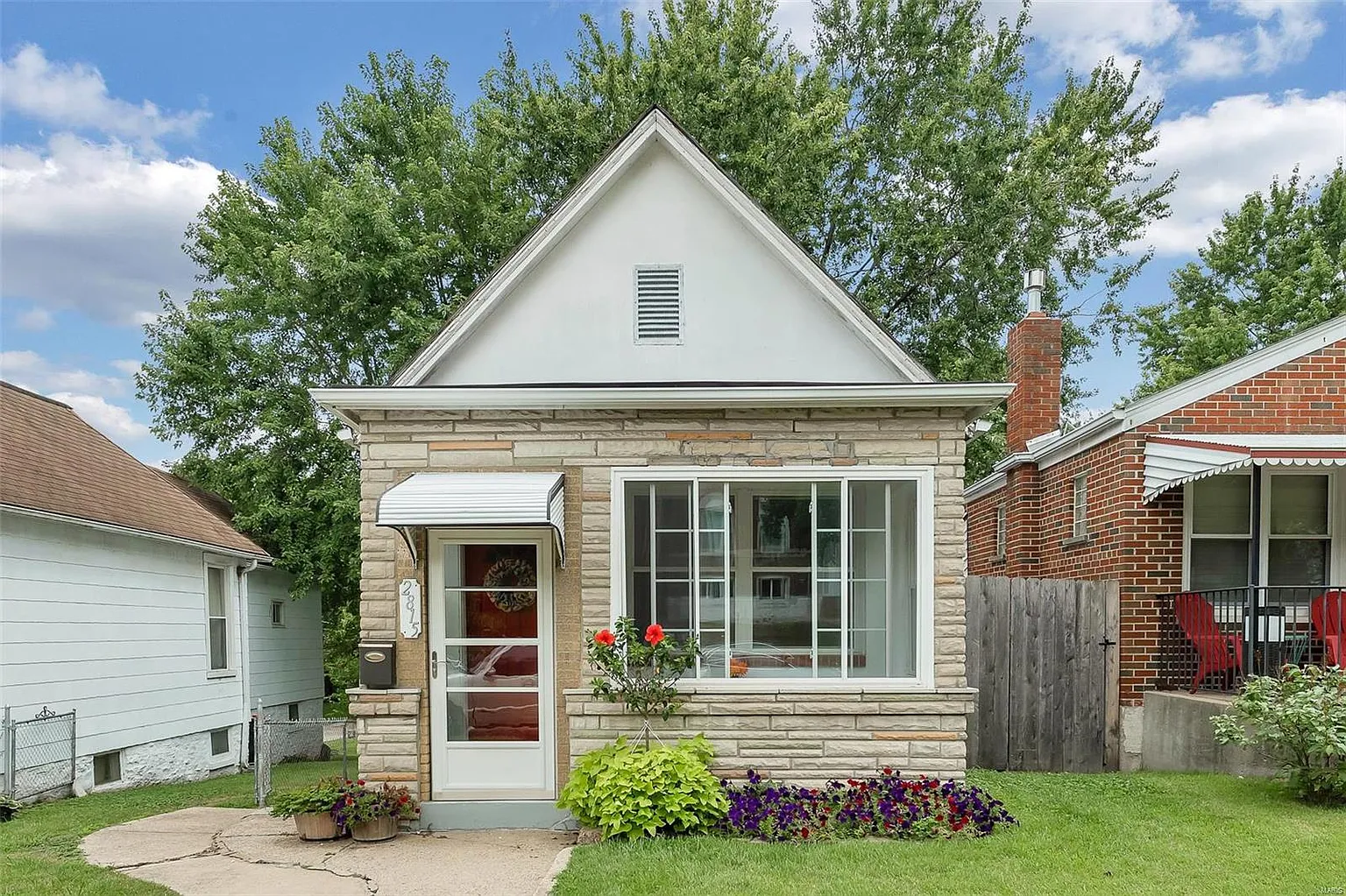 2815 Dalton Ave photo 1