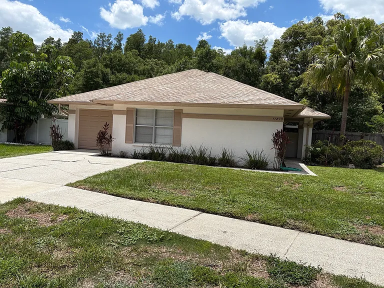 11813 Hickorynut Dr — Photo 22