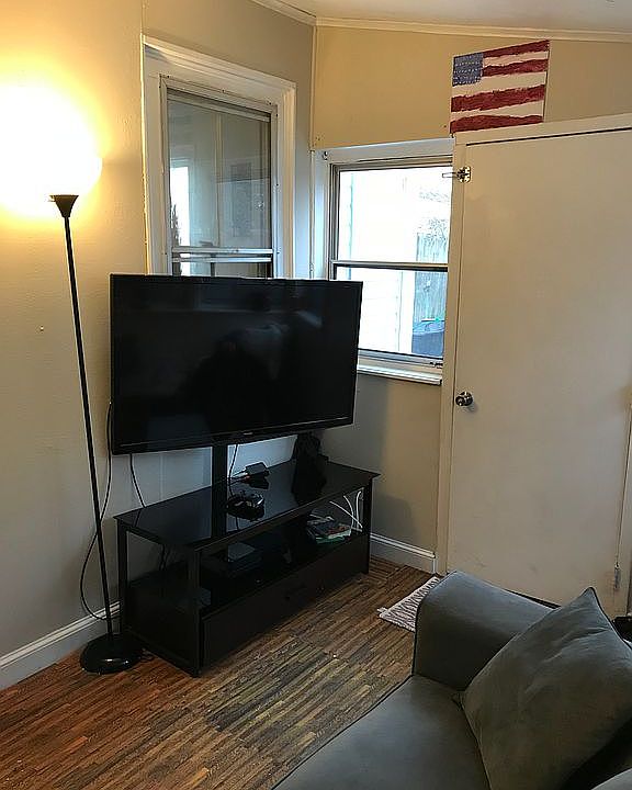 Bonus tv room