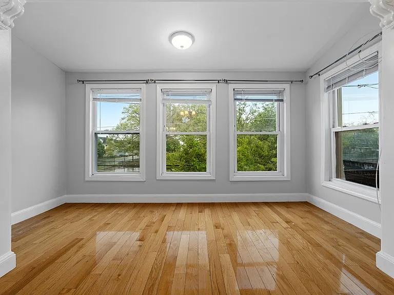 7 Pine St #2 — Photo 7