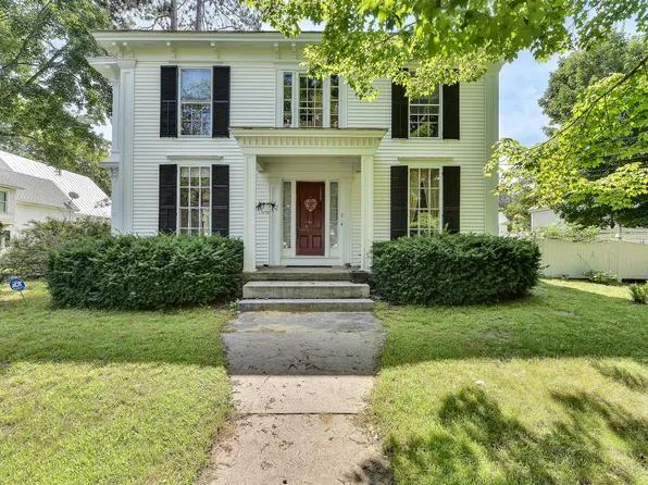 44 Bennett Avenue, Skowhegan, ME 04976