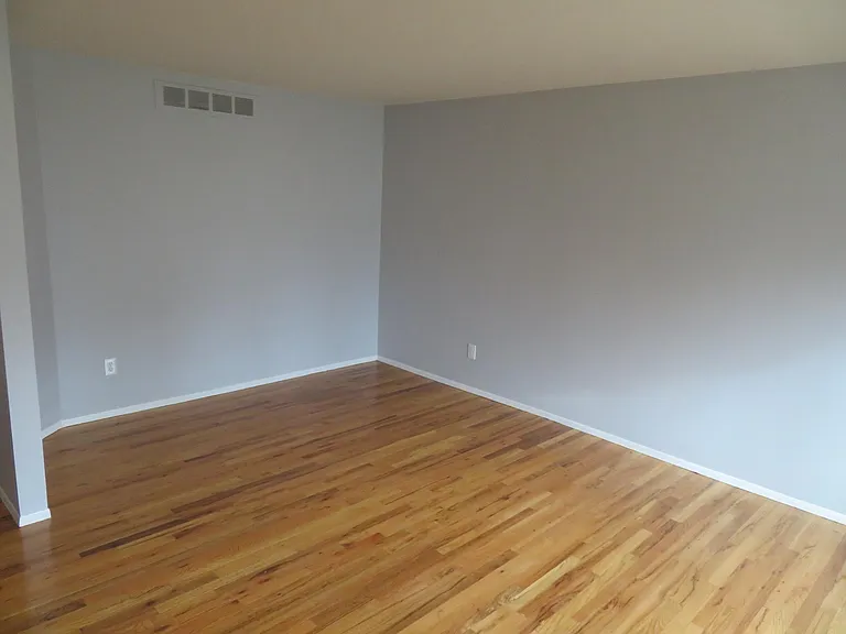 1565 Lakewood Dr — Photo 6