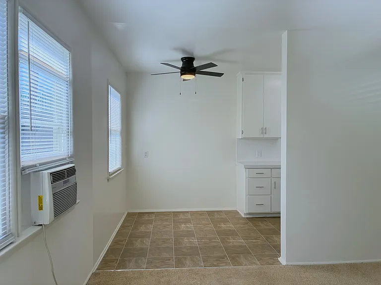 658 Ivy St #2 — Photo 17