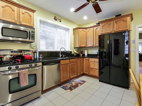 5th image of 5819 N Campbell Ave