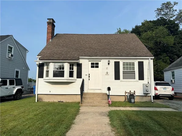 111 Lakeside Ave, Cranston, RI 02910