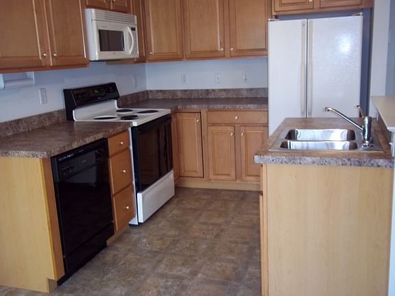 33 Village Drive 004_05012014