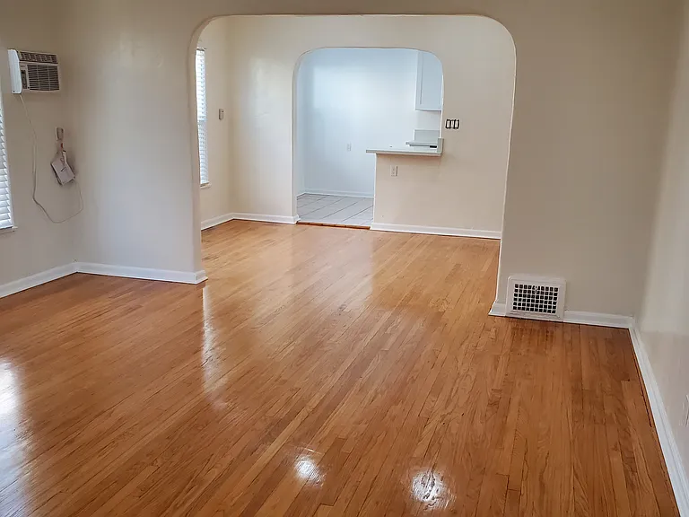 934 S Orange Grove Ave #1/2 — Photo 1