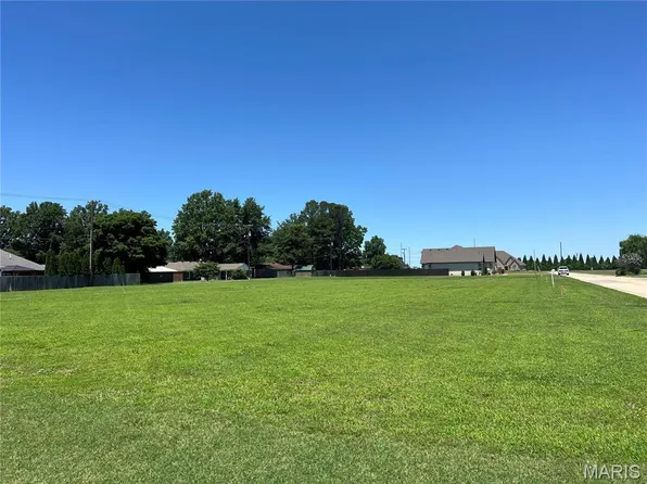 12 Laurelwood Dr, Kennett, MO 63857