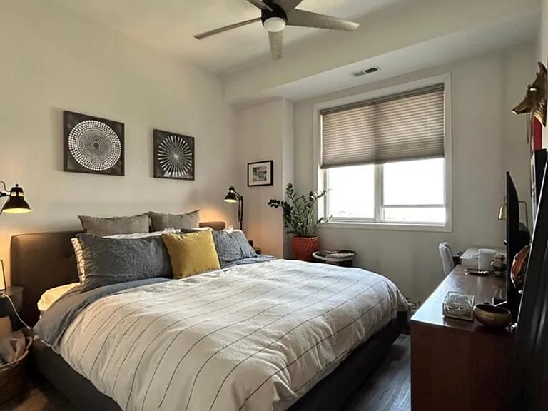 828 W Grace St #1307 — Photo 5