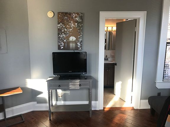 4th image of 1822 15th St NW APT 201