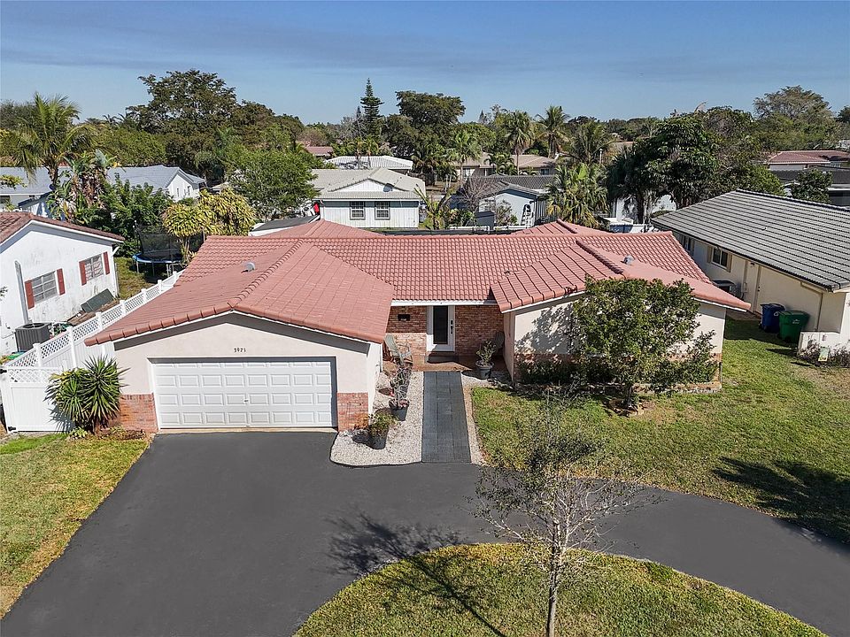 1st image of 3971 NW 108th Avenue