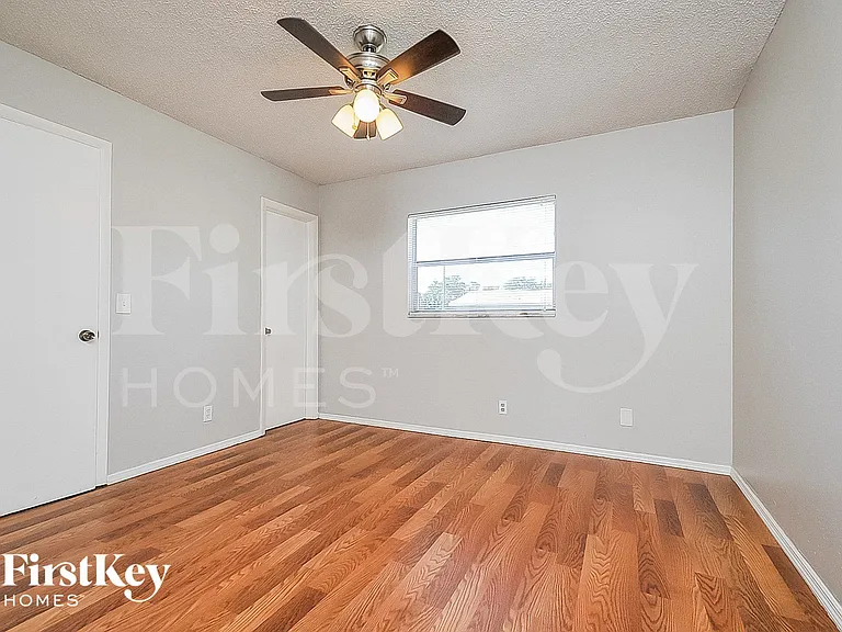 4402 S Lanier Dr — Photo 7