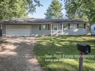 1439 Farmview Ave, Saint Louis, MO 63138