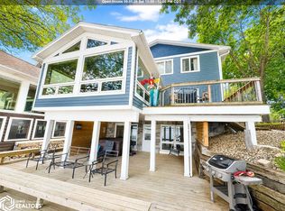 5494 Lakeview Dr, Clear Lake, IA 50428