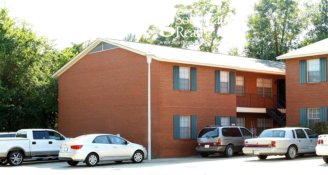 Heathwood Apartment Homes — Photo 4