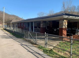 276 Railroad Cir, Betsy Layne, KY 41605