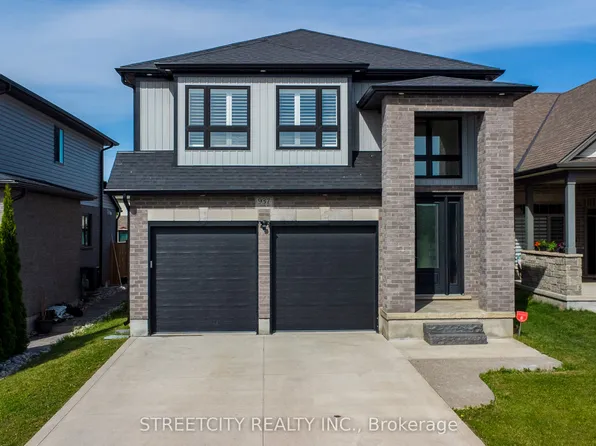 937 Lennon Way, London, ON N6G 0W9