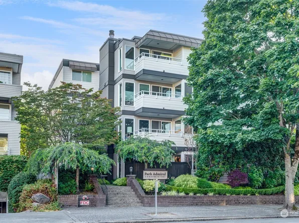 2115 California Avenue SW #204, Seattle, WA 98116