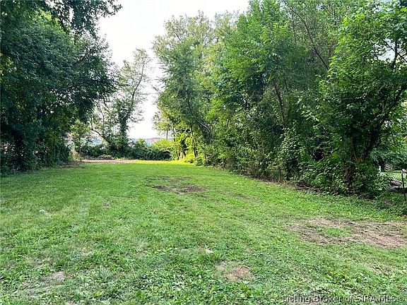 2nd image of 1627 Kehoe Lane