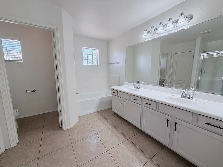 7164 S 48th Gln — Photo 26