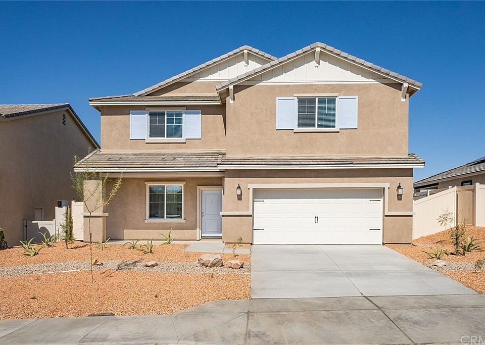 1st image of 16560 Desert Lily St