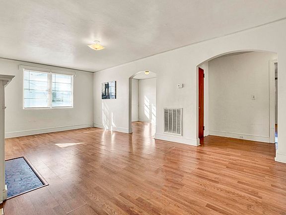 2nd image of 603 Tindal Rd