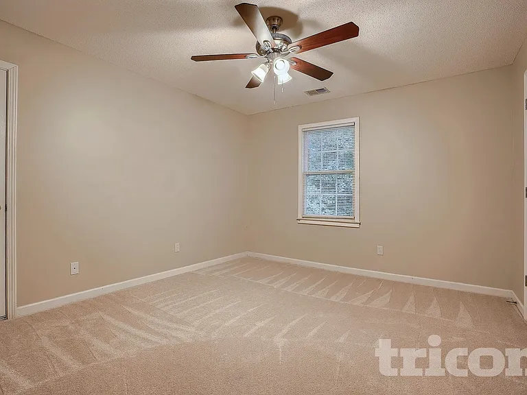 3125 Harold Way SW — Photo 5