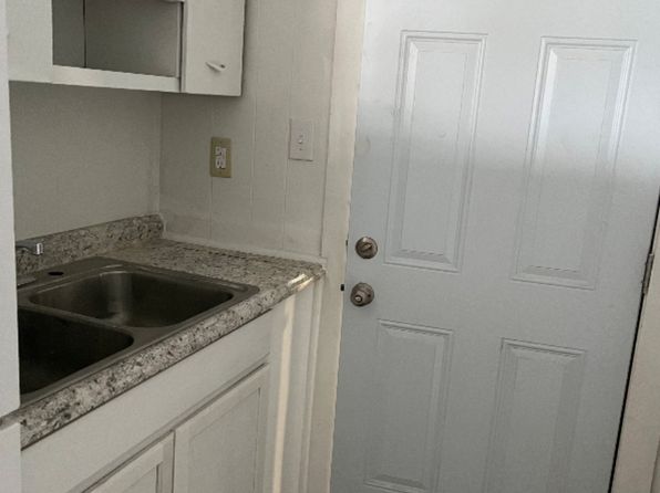 713 W Adams St APT 4