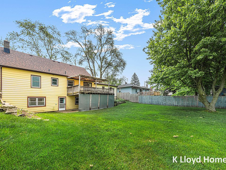 6651 Hanna Lake Ave SE, Caledonia, MI 49316 Zillow