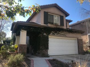 3086 Hollycrest Dr, Thousand Oaks, CA 91362