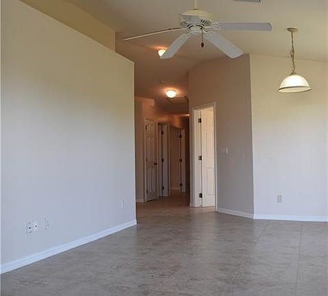 5th image of 1214 NE 8th Pl