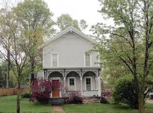 402 W Bellevue St, Leslie, MI 49251