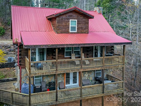 30th image of 351 Chickadee Ave
