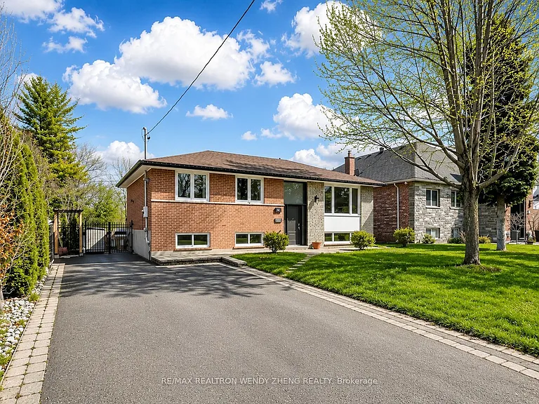 18 King Richard Ct #LOWER — Photo 2