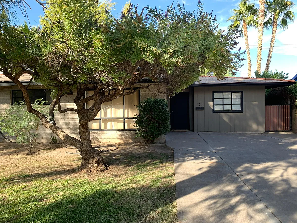 Building Photo - 164 E Vista Del Cerro Dr