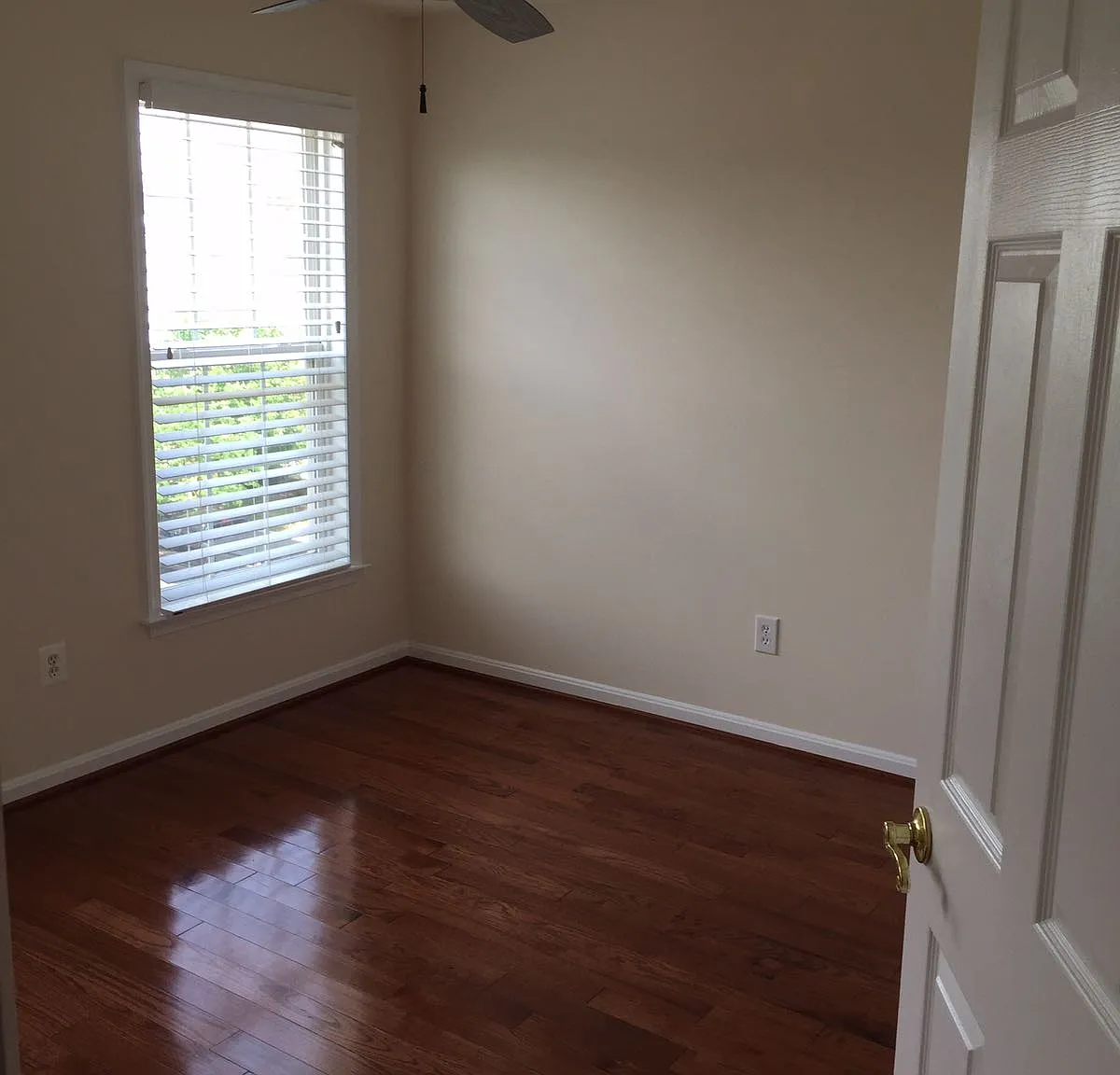 3 bed, 2180 sqft, $3,100 — Photo 3
