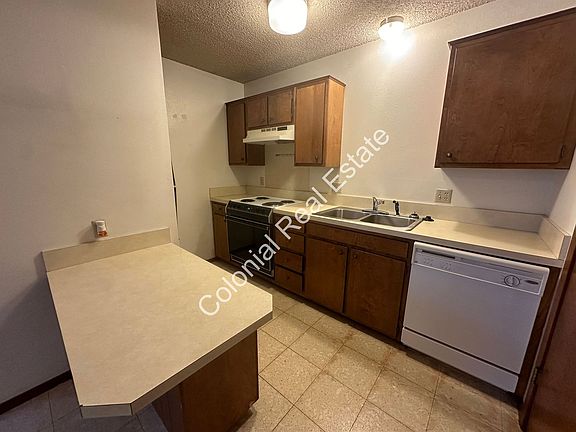 4th image of 2121 Gladstone St APT 6