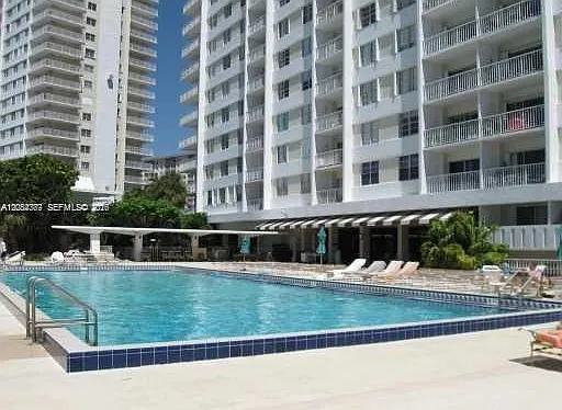 Arlen House Condo — Photo 4