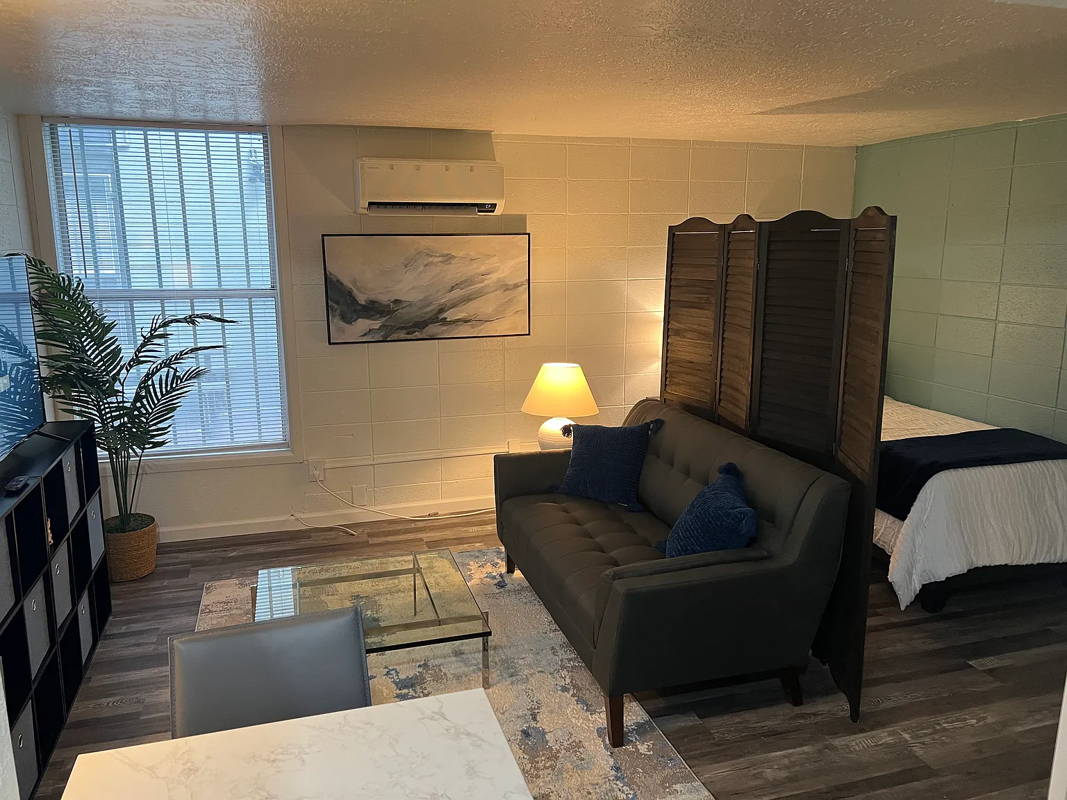 Remodeled, Top End UNM Area Studio Apts. in Great Community — Photo 3