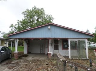 1418 W Main St, Molalla, OR 97038