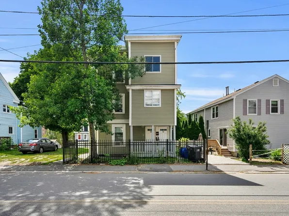 30 Primrose St, Haverhill, MA 01830