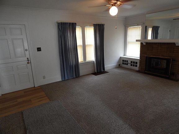 4th image of 2022 W Callender Ave