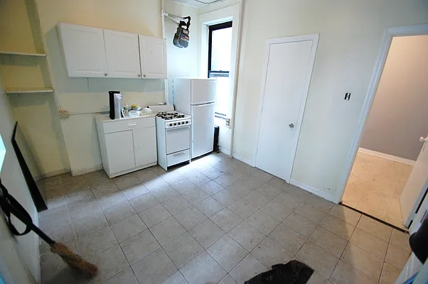 Rented by Bold New York | media 6