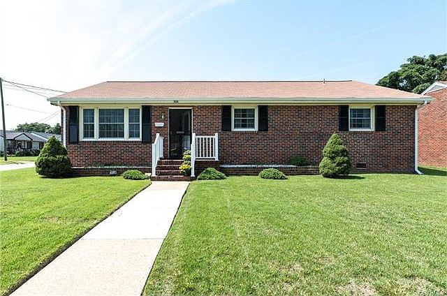 1st image of 1128 Beazley St