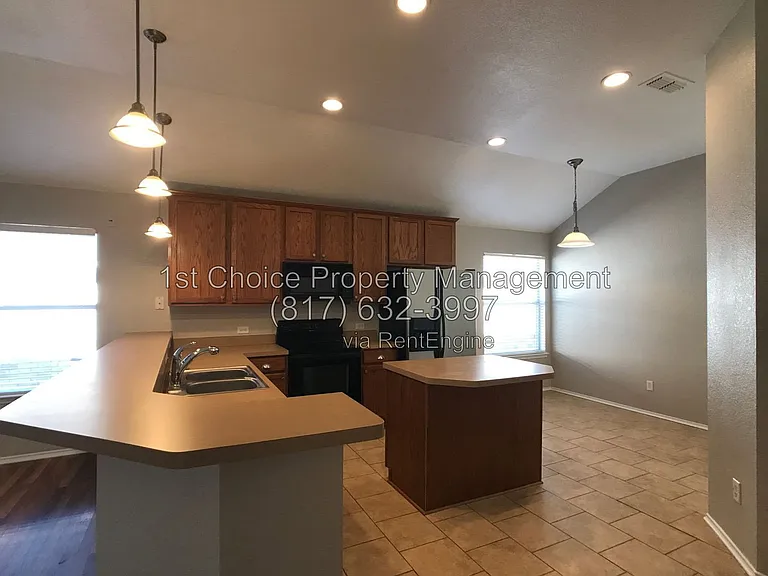 13213 Fencerow Rd — Photo 8
