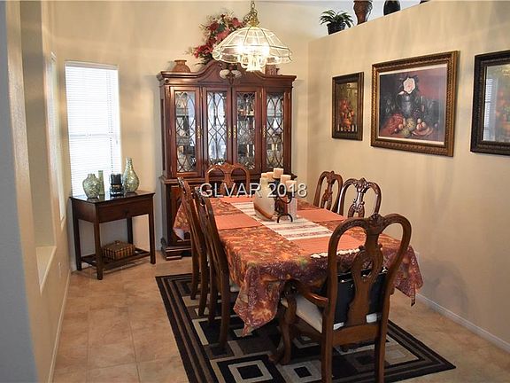 5th image of 309 Vista Glen St