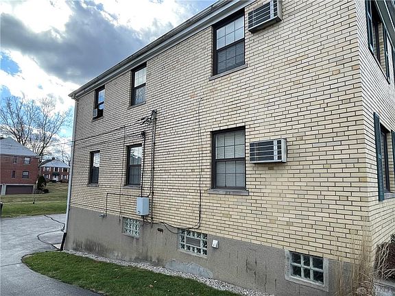 4th image of 526 Wiltshire Blvd