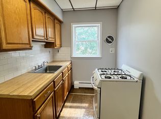 75 Broadway #2R, Jersey City, NJ 07306