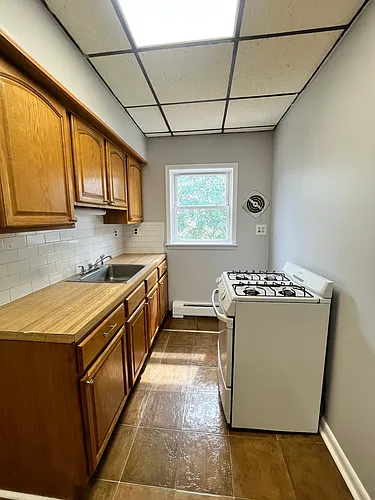 75 Broadway Photo 1
