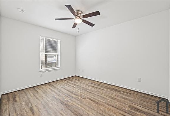 5th image of 6111 Vance Jackson Rd